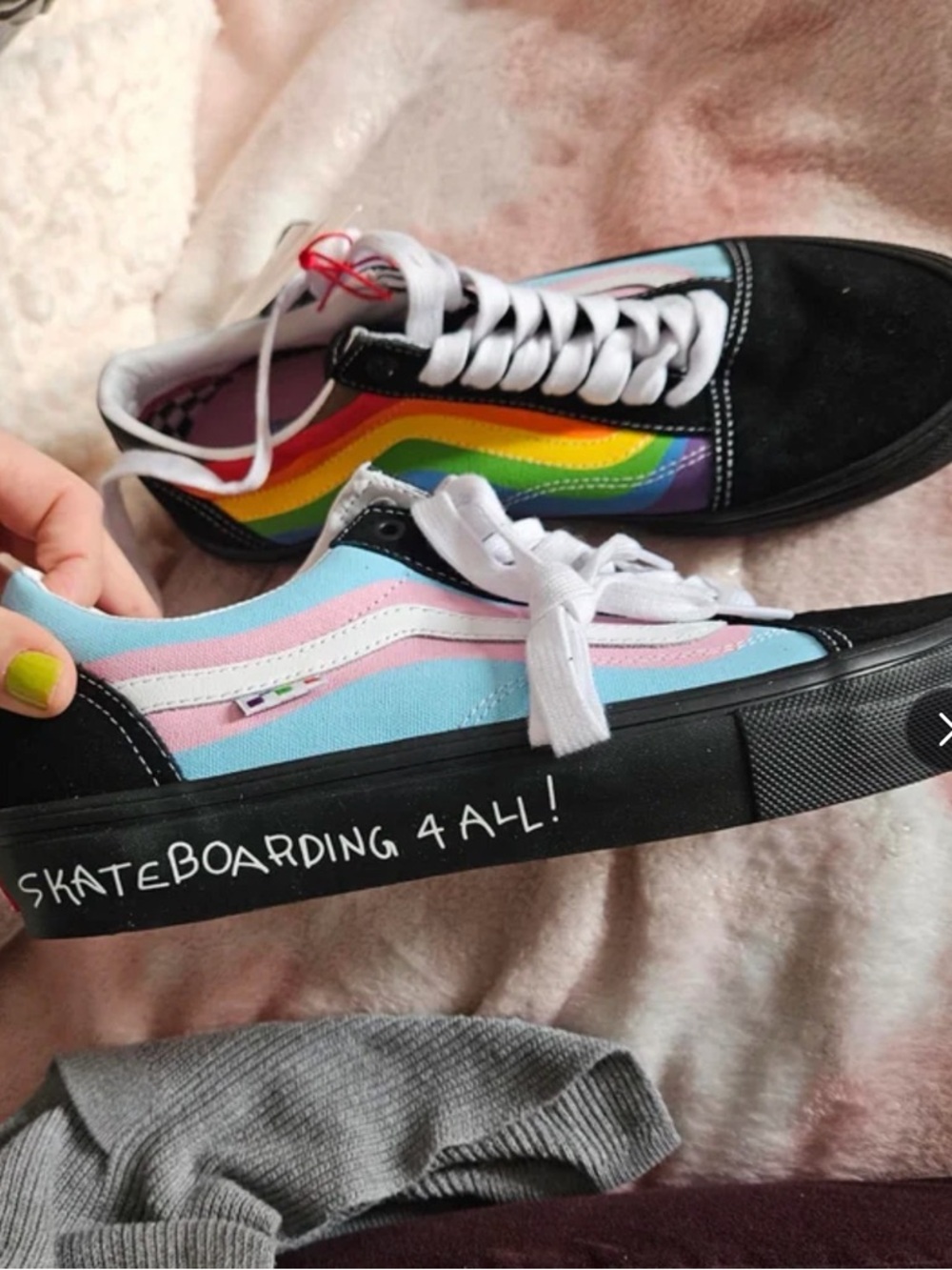 Vans Multicolor Old Skool Skateboarding 4 All - Rainbow Pride Suede Sneakers